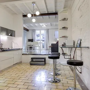 Victor By Mamo Apartment